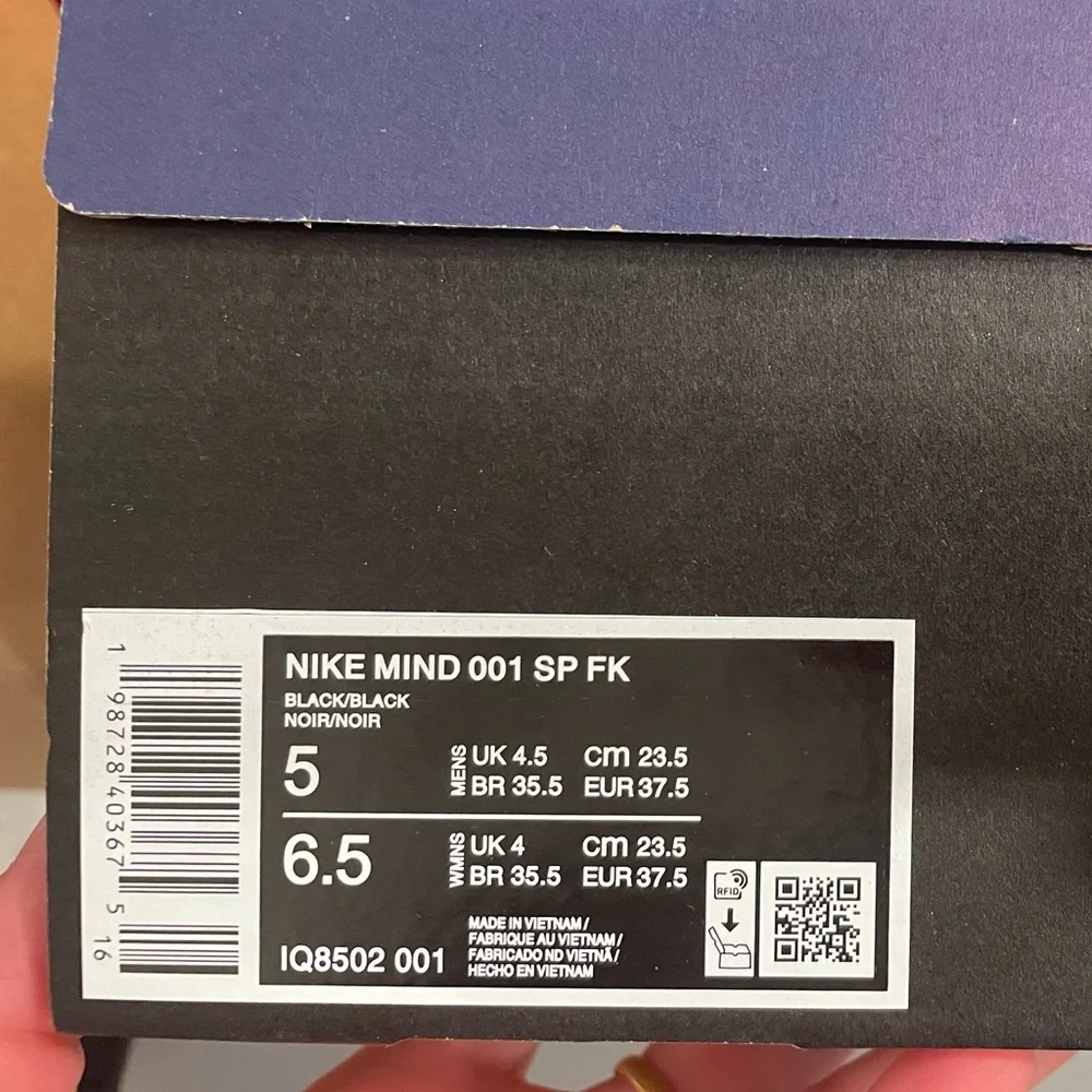 Nike Minds 001 x Fragment, BRAND NEW TAGS ON, Black clog/ slides with blue sole.